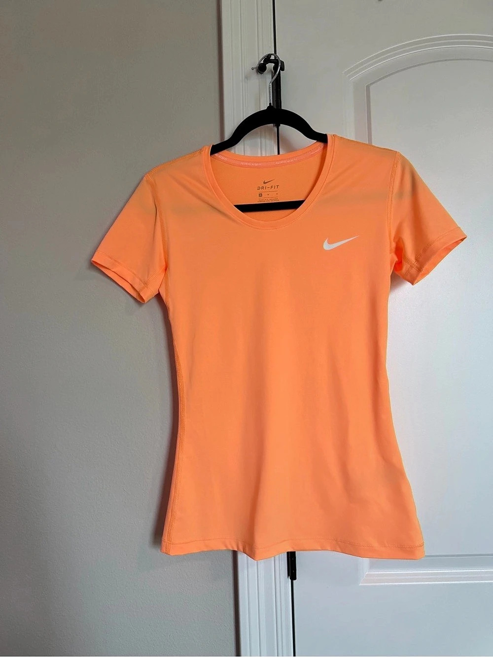 Nike Pro Dri-FIT Cool Mesh-Back Workout Top - Neon Orange, Size M